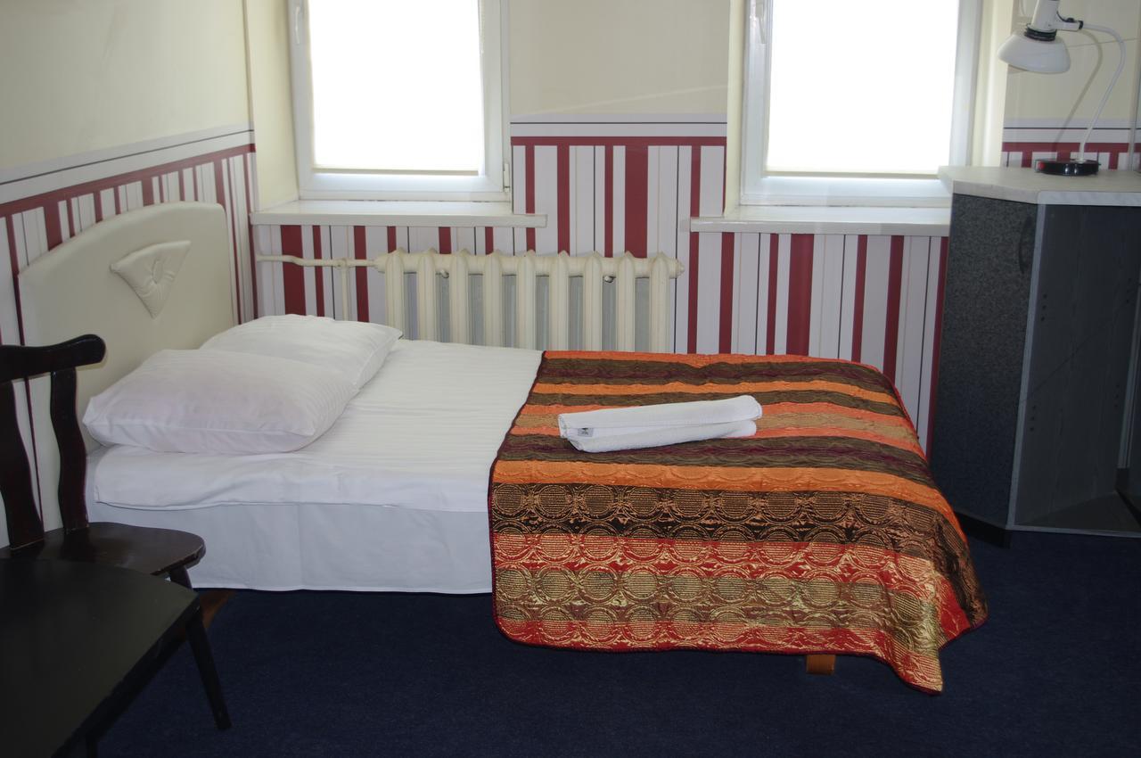 Vaivorykste Hotel Siauliai  Ngoại thất bức ảnh