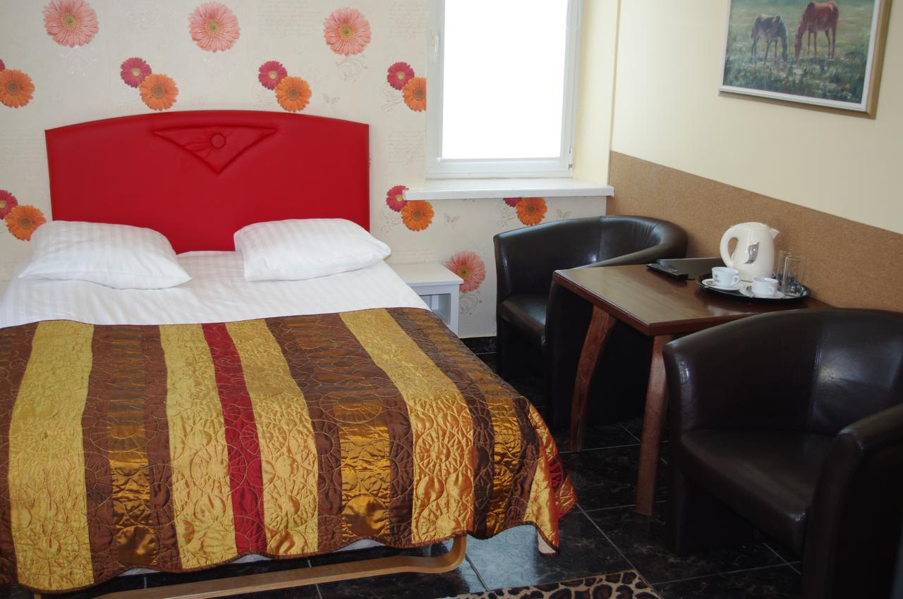 Vaivorykste Hotel Siauliai  Ngoại thất bức ảnh